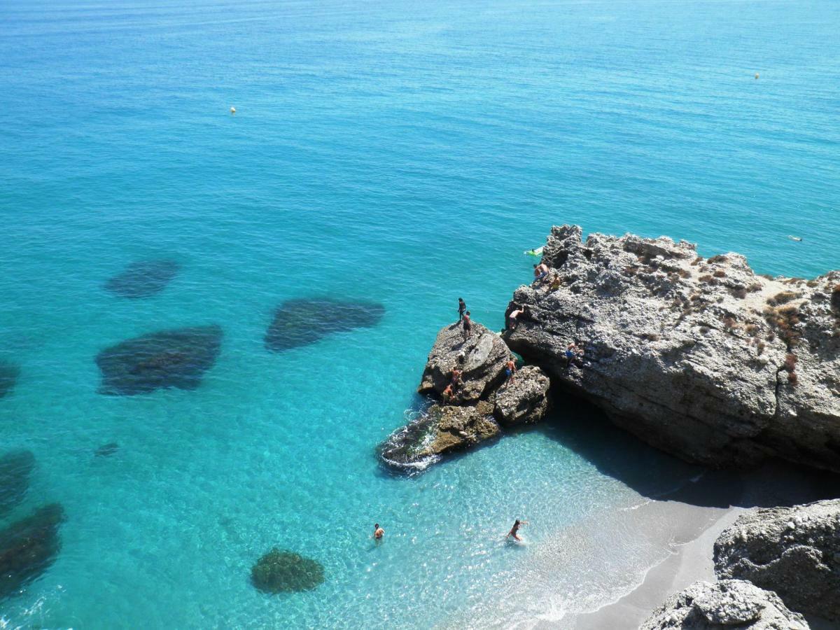 Rico Apartaments Parador Nerja Exteriör bild