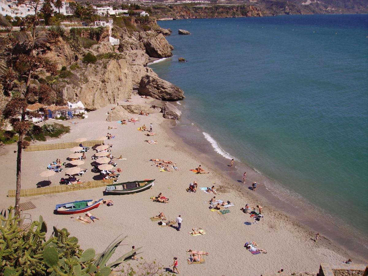 Rico Apartaments Parador Nerja Exteriör bild