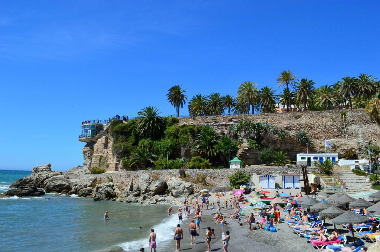 Rico Apartaments Parador Nerja Exteriör bild