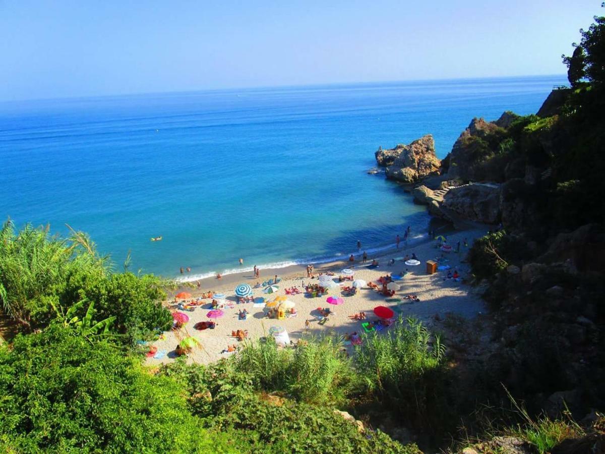 Rico Apartaments Parador Nerja Exteriör bild